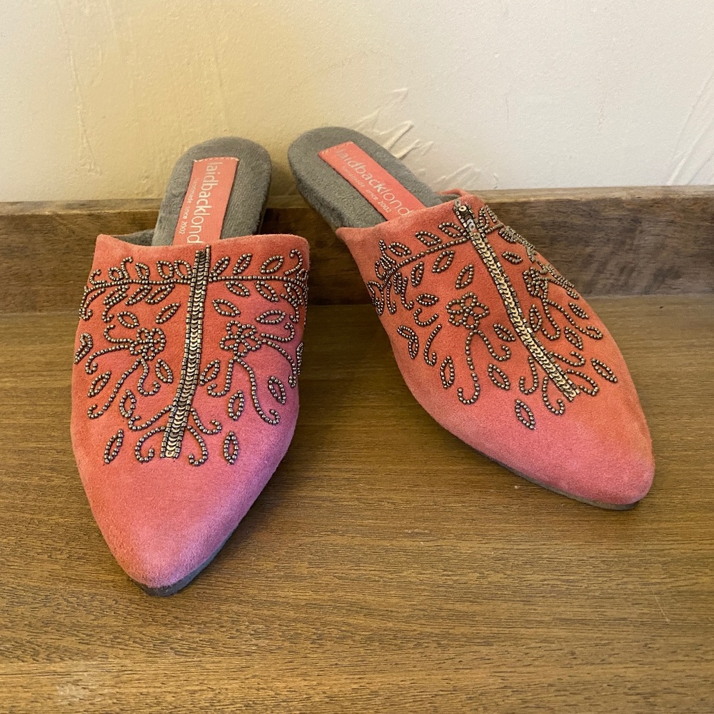 Beaded scuff. Laid Back London  36.